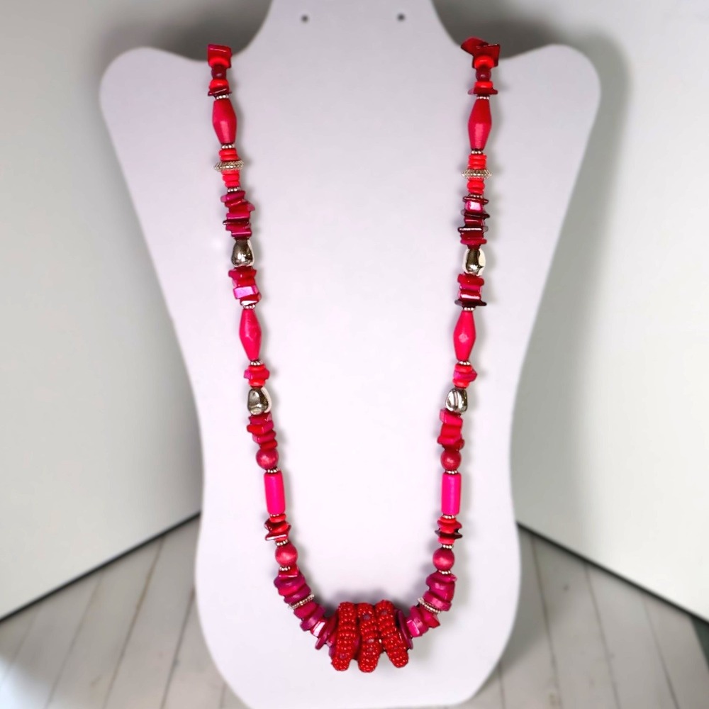 Chico's NOS Crimson Red Hot Pink Wood Resin Micro Seed Bead Statement Necklace